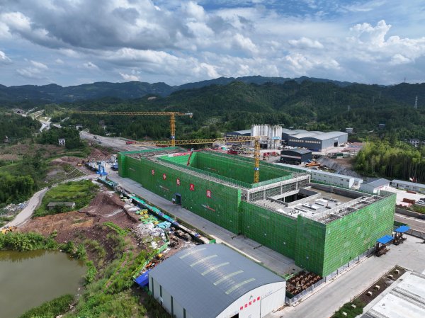 速盈所 桥隧、车站、轨道齐头并进 近两万人奋战成达万高铁一线丨蜀道新歌